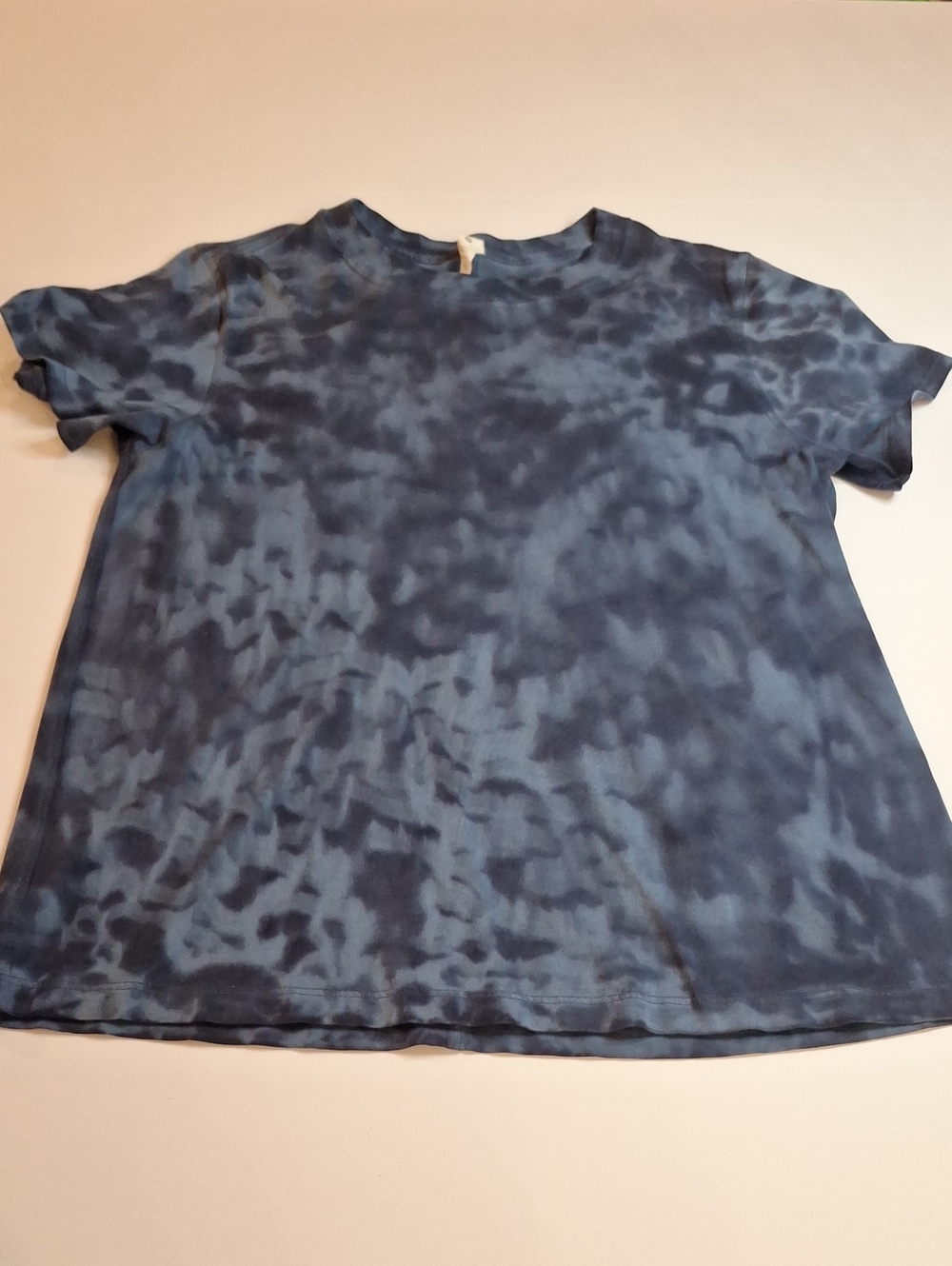 #1344 Lululemon Tshirt size 2